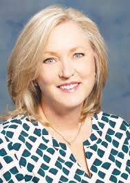 Carolyn Forman's Instagram, Twitter & Facebook