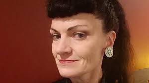 Cliona Ward, detained by ICE, now at home