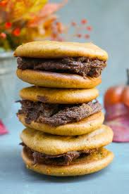 Pumpkin Pie Cookie Sandwiches With Chocolate Cinnamon Filling Gluten Free Vegan Paleo Refined Sugar Free Liz Moody Recipe Pumpkin Recipes Sandwich Cookies Healthy Pumpkin Pies