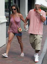 Britney spears and kevin federline reach an agreement in their custody battle over sons sean preston and jayden james. Britney Spears And Kevin Federline In Beverly Hills In 2005 20 Pics Izispicy Com