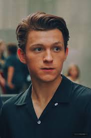 This Dude Is So Handsome Tom Holland Peter Parker Tom Holland Spiderman Tom Holland