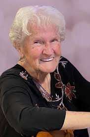 Stacy Deaton's Instagram, Twitter & Facebook