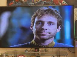 Which 90's space station sci-fi show was better?