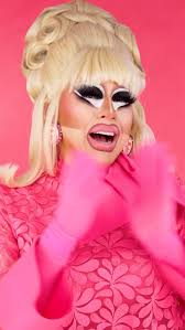 Only one more week of Solid Pink Disco in North America!! Don’t miss out,  get your tickets now at the link in my bio! #SolidPinkDisco 💕🪩✨