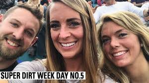 Kendra Jacobs's Instagram, Twitter & Facebook