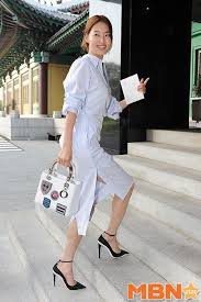 Among them were 10 children and 16 women. Han Ji Hye Photo Gallery í•œì§€í˜œ Fashion Korean Celebrities Celebrity Style