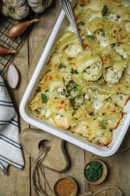 Lumaconi Au Saumon Et A La Courgette Sur Lit De Poireaux En 2020 Recettes De Cuisine Alimentation Recette Poireaux
