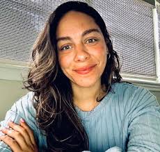 About Mrs. Gisselle Vega