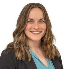 Anna Tanoory's Instagram, Twitter & Facebook