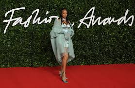 Doch für die veranstaltung am dienstag machte die ehemalige deutsche schwimmerin eine ausnahme. British Fashion Awards 2019 Die Festlichen Looks Vom Roten Teppich Brigitte De