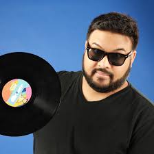 Nigel Mack Van Lazarux