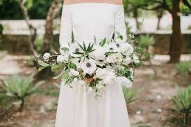 At the end of the reception, the couple. 22 Unique And Bold Anemone Bouquets