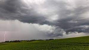 Treten die gewitter in verbindung mit hagelschlag, extrem heftigem starkregen oder extremen orkanböen auf, wird vor extremem unwetter gewarnt. Unwetter In Nrw Wetter Experten Warnen Vor Starken Gewittern Service