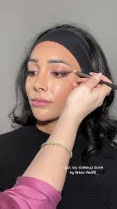 Nikki Wolfe's Instagram, Twitter & Facebook