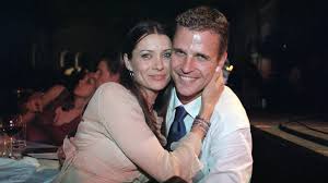 Oliver bierhoff überrascht mit kritischen aussagen gegenüber bundestrainer joachim löw. Oliver Bierhoff Infos Zu Frau Klara Schwester Nicole Und Vermogen Focus De