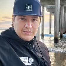 Saturday greetings from my mountain top! It was 46º with a gentle breeze  when my dogs and I left the ranch to take a country cruise. I found a few  Bull Elk