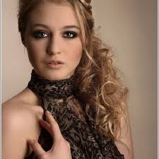 Acconciature capelli per festa 18 anni. Acconciature Per I 18 Anni Capelli Ricci Donne Magazine
