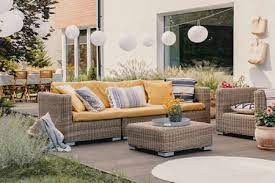 66 533 Garden Furniture Stock Photos And Images 123rf