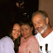For two years, kellen winslow jr. Rihanna S Rare Photo With Mom And Dad Together