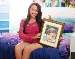 Jazz jennings (born october 6, 2000) is an american youtube personality, spokesmodel, television personality, and lgbt rights activist. Being Jazz An Interview With Jazz Jennings Metro Weekly