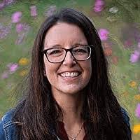 Amanda Flowers's Instagram, Twitter & Facebook