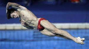 Cao, the 2016 olympic champion in the men's 3m springboard, became the first man to win gold on both the platform and springboard since american diving icon greg louganis did so days apart at the seoul 1988 olympics. China S Cao Yuan Wins Gold On Men S 3 Metre Springboard Sports News The Indian Express