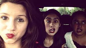 Jump to navigation jump to selfi (es); Englisches Wort Des Jahres Ein Selfie Fur Das Selfie Gesellschaft Faz