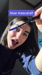 Stunning Blue Mascara for a Bold Look