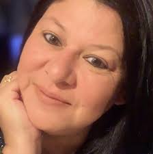 Is it better to run the pool pump during the day or at night?