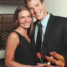 Sources close to the former couple tell tmz. Tayshia Adams Engagement Ring Plus Every Ring In Bachelor Nation History