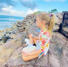 Luciano huck, ao menos nas redes sociais, é um ferrenho defensor do isolamento social e crítico do. Angelica Mostra Filha Meditando Em Luxuosa Ilha Do Caribe Que Princesa