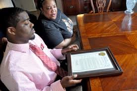 Top football prospect Martell Pettaway looks to honor legacy of dead  brother