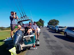 A very small tsunami hit the northern coast of new zealand, the usgs says. 5lmhcnmkwpbdpm