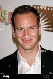 Nov 18 sunset hi-res stock photography and images