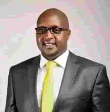 When you're busy, avoid taking the quickest action. Instead make the extra  effort to truly serve the people.The sole advantage of power is that you  can do more good.Man will never be