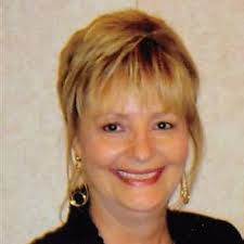 Susan Fielder's Instagram, Twitter & Facebook