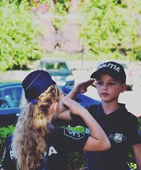 Melodia este adaugat in categoria manele si se poate descarca in format mp3. Onoare Si Respect 2019