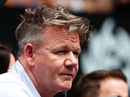 He gets help from head chef at the blue. Everyone S Laughing At Gordon Ramsay S Pad Thai Fail