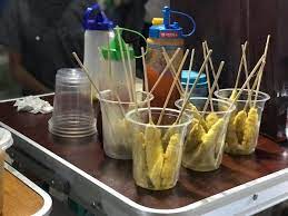 Kalau kita melihat pasar indonesia, tentu ada banyak sekali peluang usaha makanan yang bisa dilakukan oleh calon pebisnis yang menyukai usaha kuliner. 4 Jajan Hits Yang Sering Di Temui Di Pasar Malam Yang Mana Jajan Favoritmu Kumparan Com