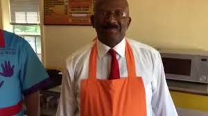 Monroe Jackson shows off stringless apron