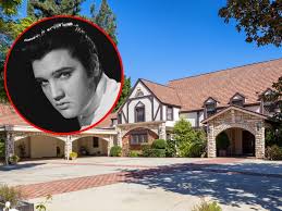 Fotos und weitere informationen zu den objekten. Elvis Presleys Anwesen Fur 29 Millionen Dollar Verkauft So Sieht Es Aus Business Insider