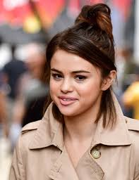 Now you will explore how selena switches from one hairstyle into another and what kind of short hairstyles she likes most. 43 Stunning Selena Gomez Hairstyles You Need To Check Out