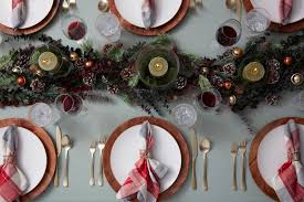 You are viewing image #4 of 19, you can see the complete gallery at the bottom below. 22 Pretty Christmas Table Decorations And Settings