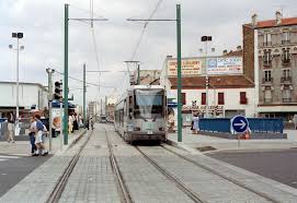 Détails de l'entreprise la courneuve 8 mai 1945 en la courneuve. Paris Ratp Ligne De Tramway Sl T1 Tfs Tw M1 114 Saint Denis La Courneuve 8 Mai 1945 Im Juli 1992 Scan Eines Farbnegativs Bahnbilder De