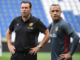Nainggolan wurde als sohn eines indonesiers und einer belgierin geboren und begann mit dem fußballspielen bei germinal beerschot. Belgiens Trainer Marc Wilmots Radja Nainggolan Ist Raucher