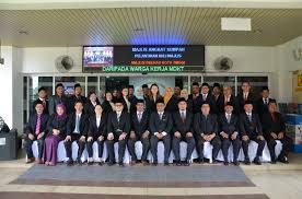 Just like other majlis daerah, it manages local development plans, licensing issues, social and local welfare. Facebook