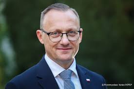 PREZYDENT WRĘCZYŁ NOMINACJE PROFESORSKIE \ Archiwalne aktualności \  Aktualności rok 2001 \ Oficjalna strona Prezydenta Rzeczypospolitej Polskiej