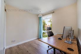 Apex Court, Sutherland Road, Ealing, W13 2 bed flat