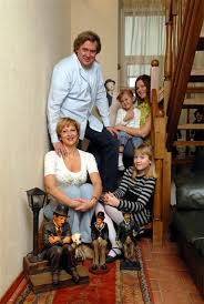 Юрия стоянова, как он признался, не волновала соревновательная составляющая программы, ему было это пытка! Yuriya Stoyanov Biografiya I Lichnaya Zhizn Zheny I Deti Tvorchestvo Aktera