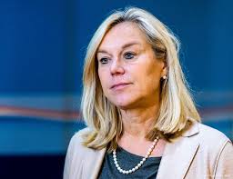 Born 2 november 1961) is a dutch diplomat and politician, serving as minister for foreign trade and development cooperation. Minister Kaag Ook In Quarantaine Noordhollandsdagblad
